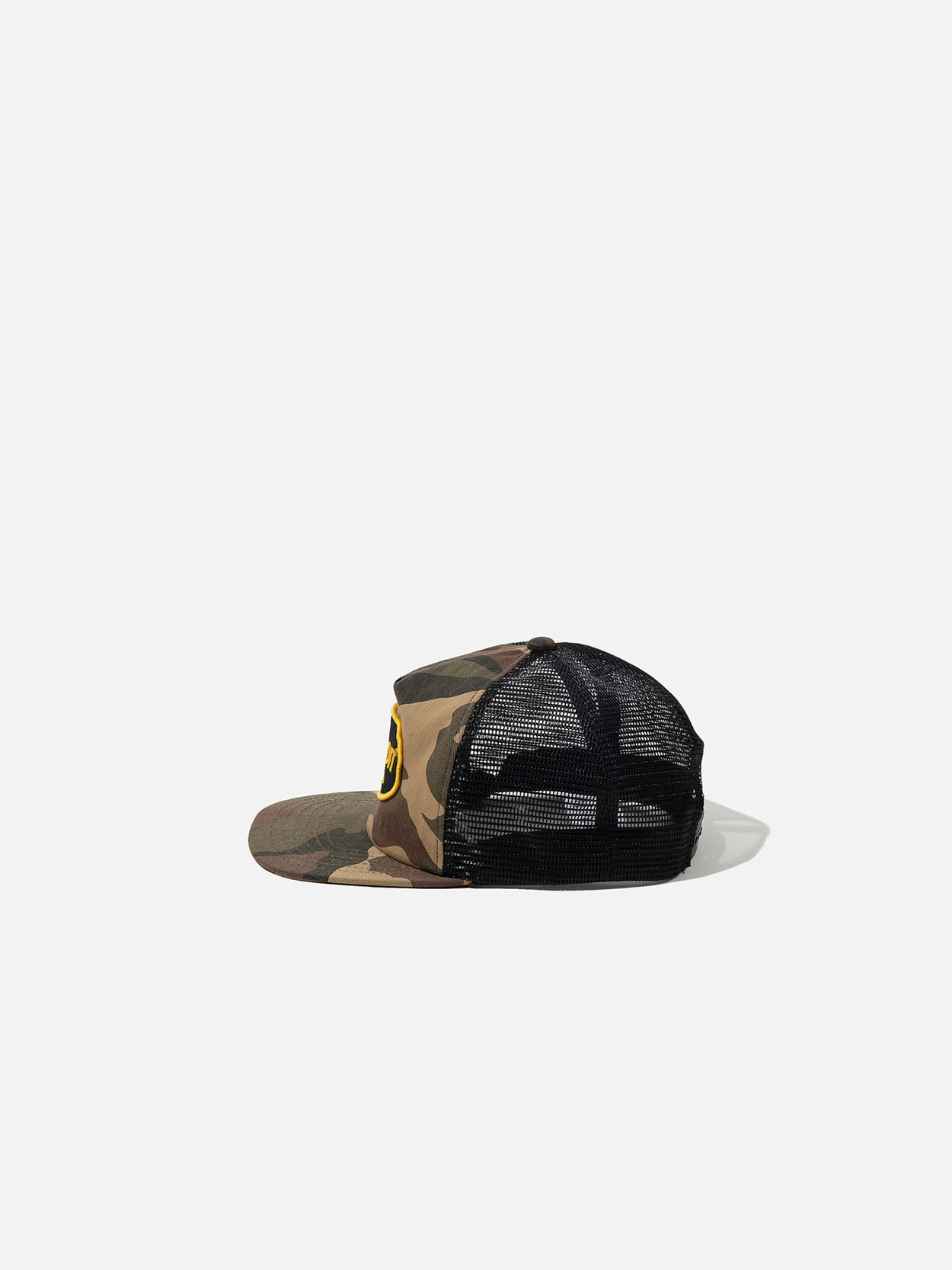Oval Logo Vintage Mesh Cap / Camo & Black : HIDEANDRIDE INTL