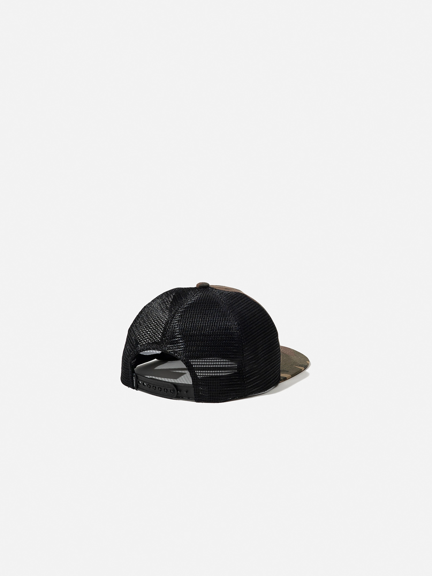 Oval Logo Vintage Mesh Cap / Camo & Black : HIDEANDRIDE INTL