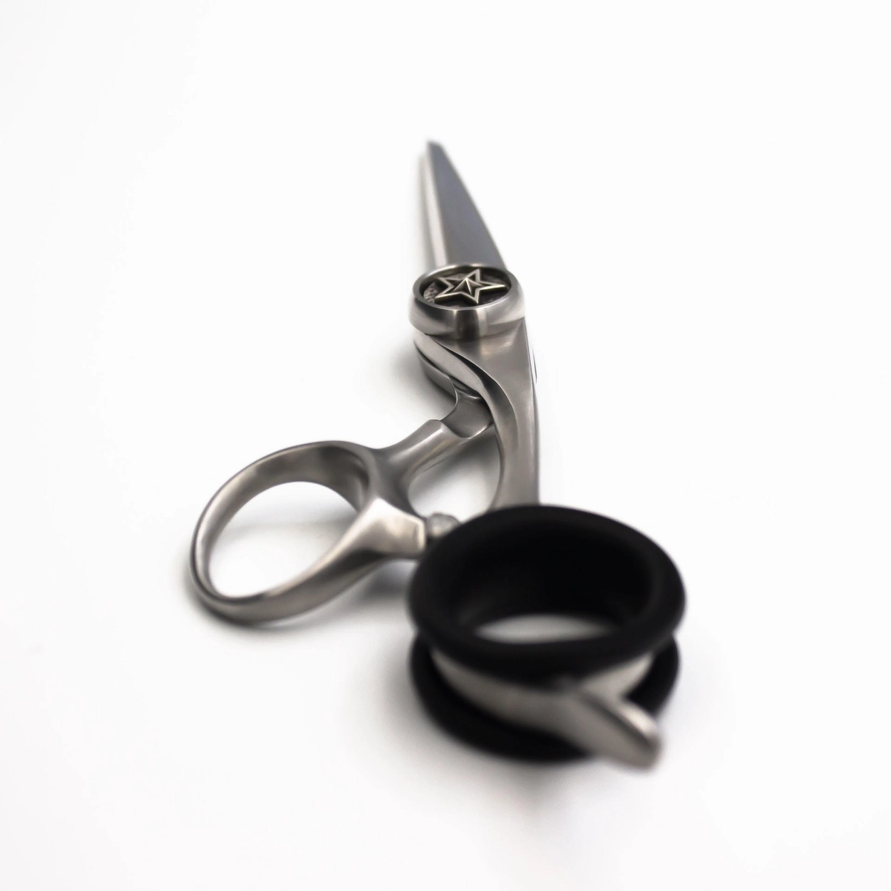 TOGINON NOBU 5.6 INCH : Shear Story