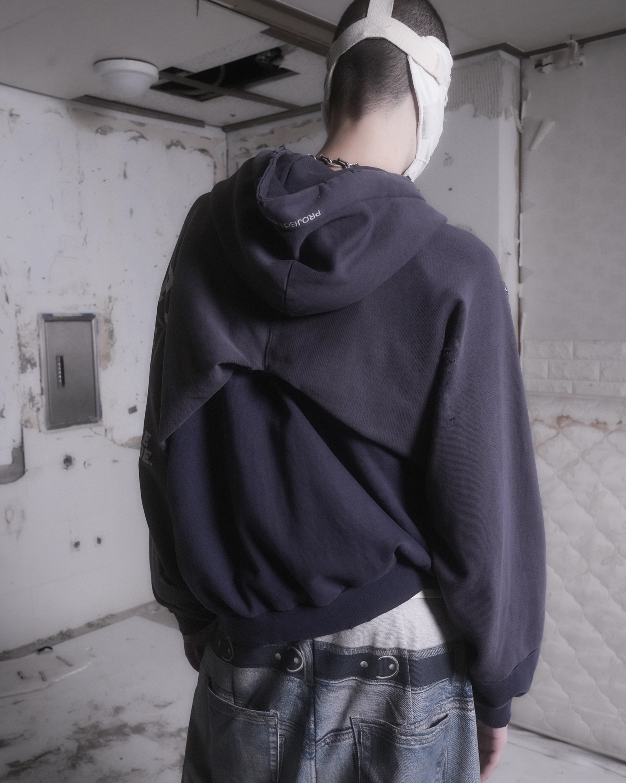 RECONSTRUCTED FOLDED ZIP HOODIE - NAVY : PROJECT G/R