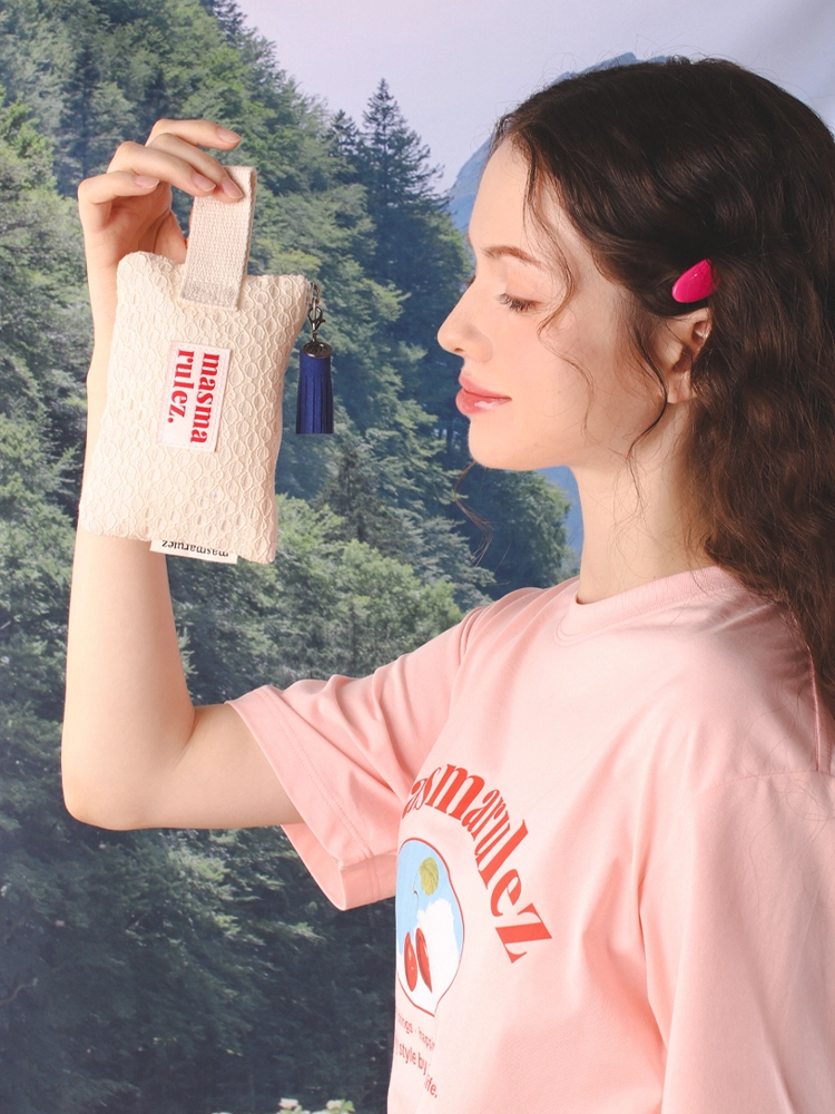 【MASMARULEZ】★送料・関税込★ストリングショルダーバッグ MUSINSA | MASMARULEZ String cross bag _ Glittery beige