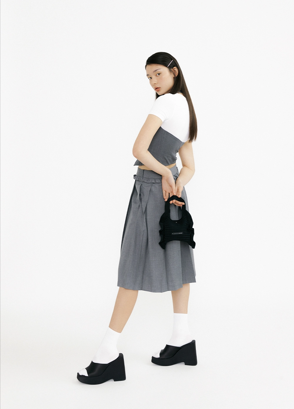 Ruffle Mini Tote Bag Black : PLEATSMAMA: Sustainable Knit