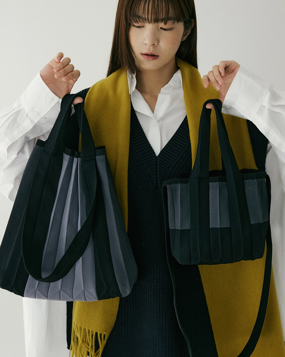 ★早期完売★PLEATSMAMA★Two Way Shopper Bag★日本未入荷★ 2Way Shopper Bag Wide Sky Blue : PLEATSMAMA: Sustainable