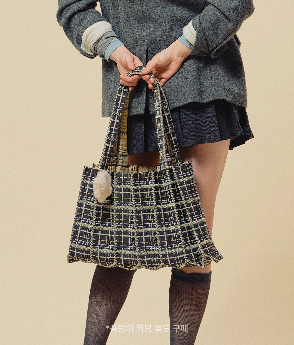 TWEED SHOPPER BAG EGGNOG : PLEATSMAMA: Sustainable Knit