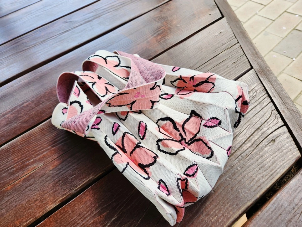 CHERRY BLOSSOM EDITION] 2Way Shopper Bag Cream(free reusable