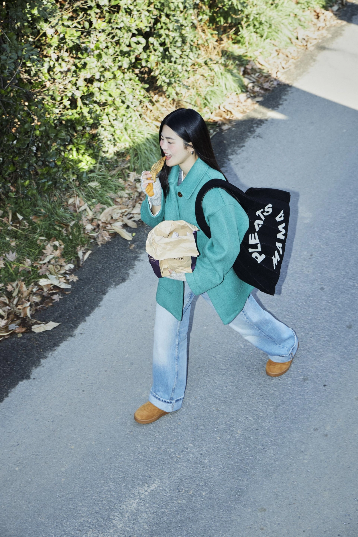 【PLEATS MAMA】 Poodle Shoulder Bag BLACK POODLE BAG BLACK : PLEATSMAMA: Sustainable Knit Pleats Bag