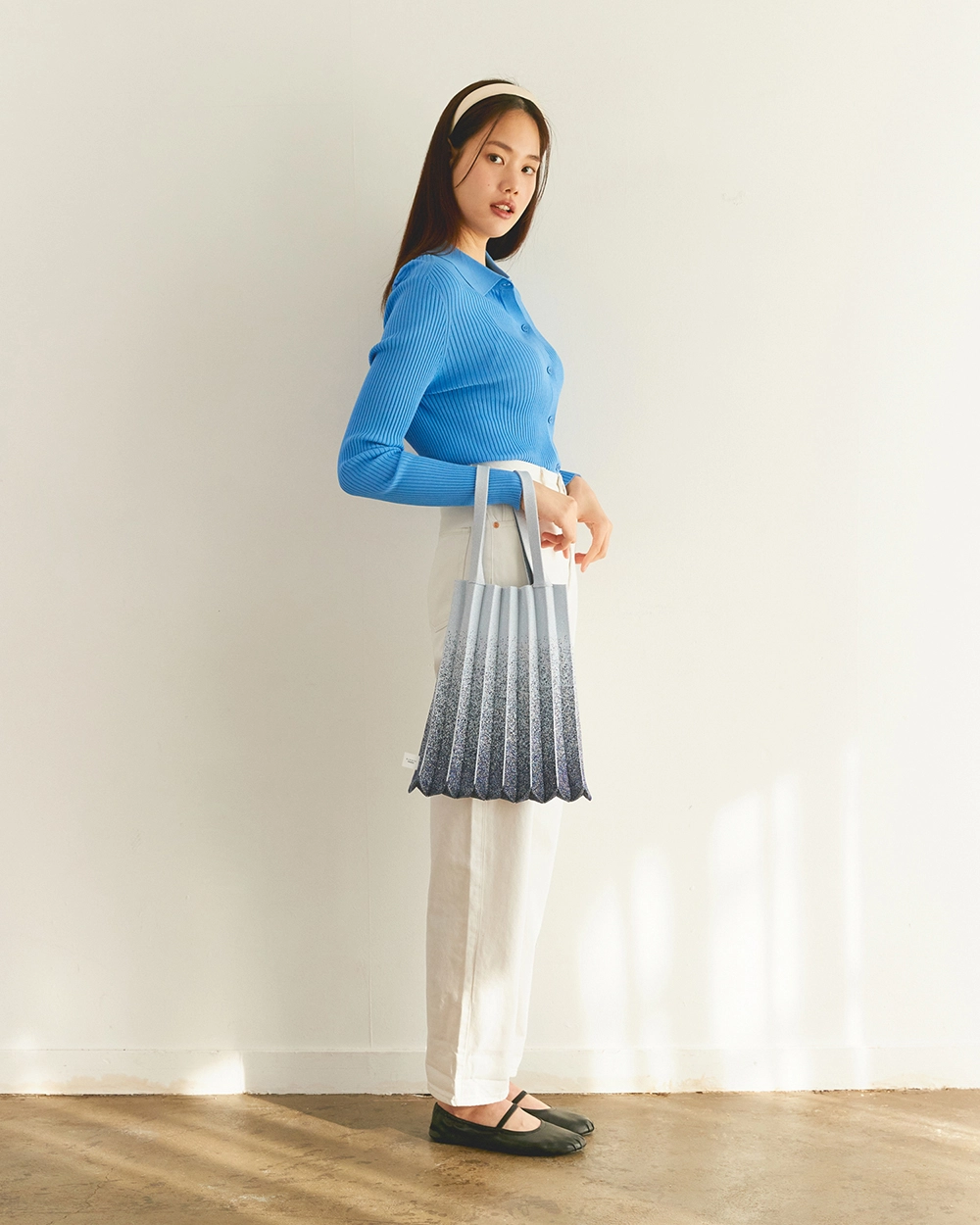 PLEATS MAMA 正規品関税込み TOTE BAG GLITTER BLUE Tote Bag Glitter Blue : PLEATSMAMA: Sustainable Knit Pleats Bag