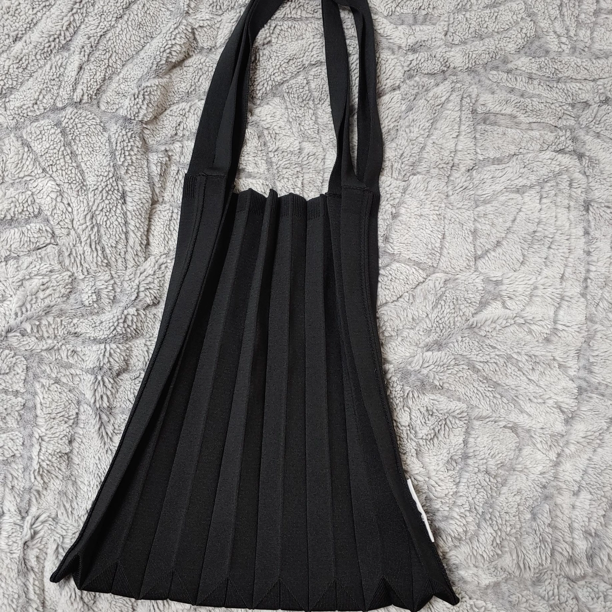 ★TOUT Y EST★ Full hobo bag 65 pleated pleats black M G6501 SHADOWBLACK_1_x280.jpg?v=