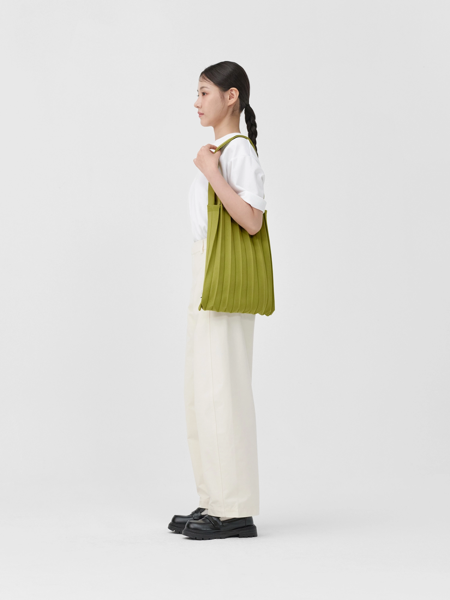 New Shoulder Bag Olive : PLEATSMAMA: Sustainable Knit Pleats Bag