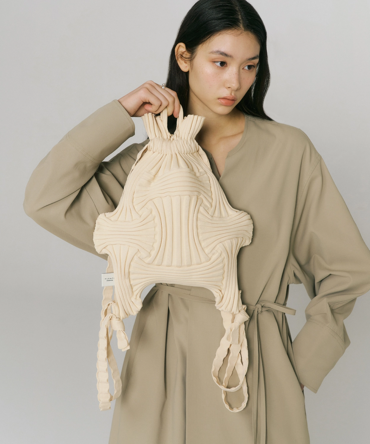 New Bow Backpack Glitter StoneBrown : PLEATSMAMA