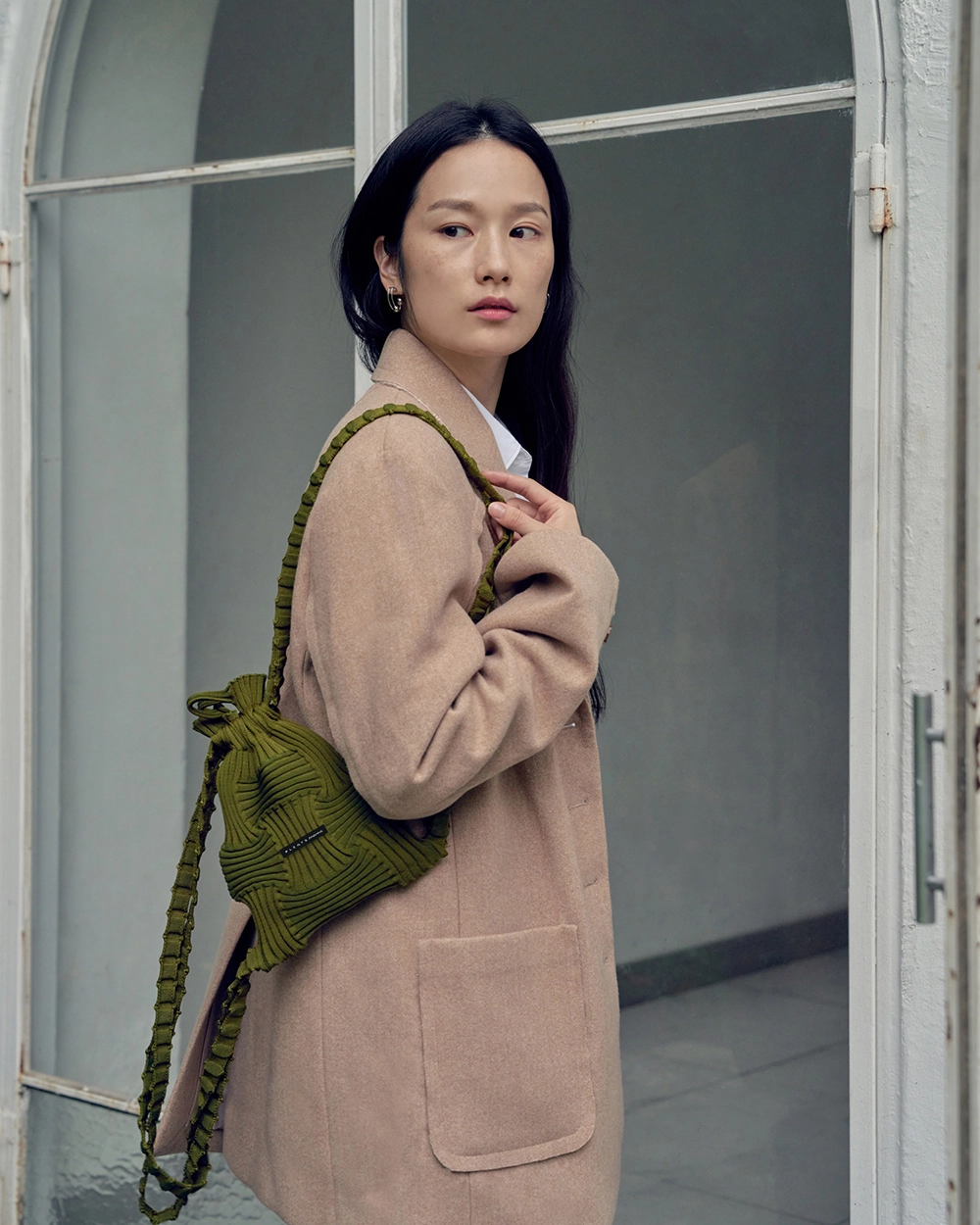 PLEATS MAMA 正規品関税込み MINI BOW BACKPACK KHAKI MiniBow BackPack Khaki : PLEATSMAMA: Sustainable Knit Pleats Bag