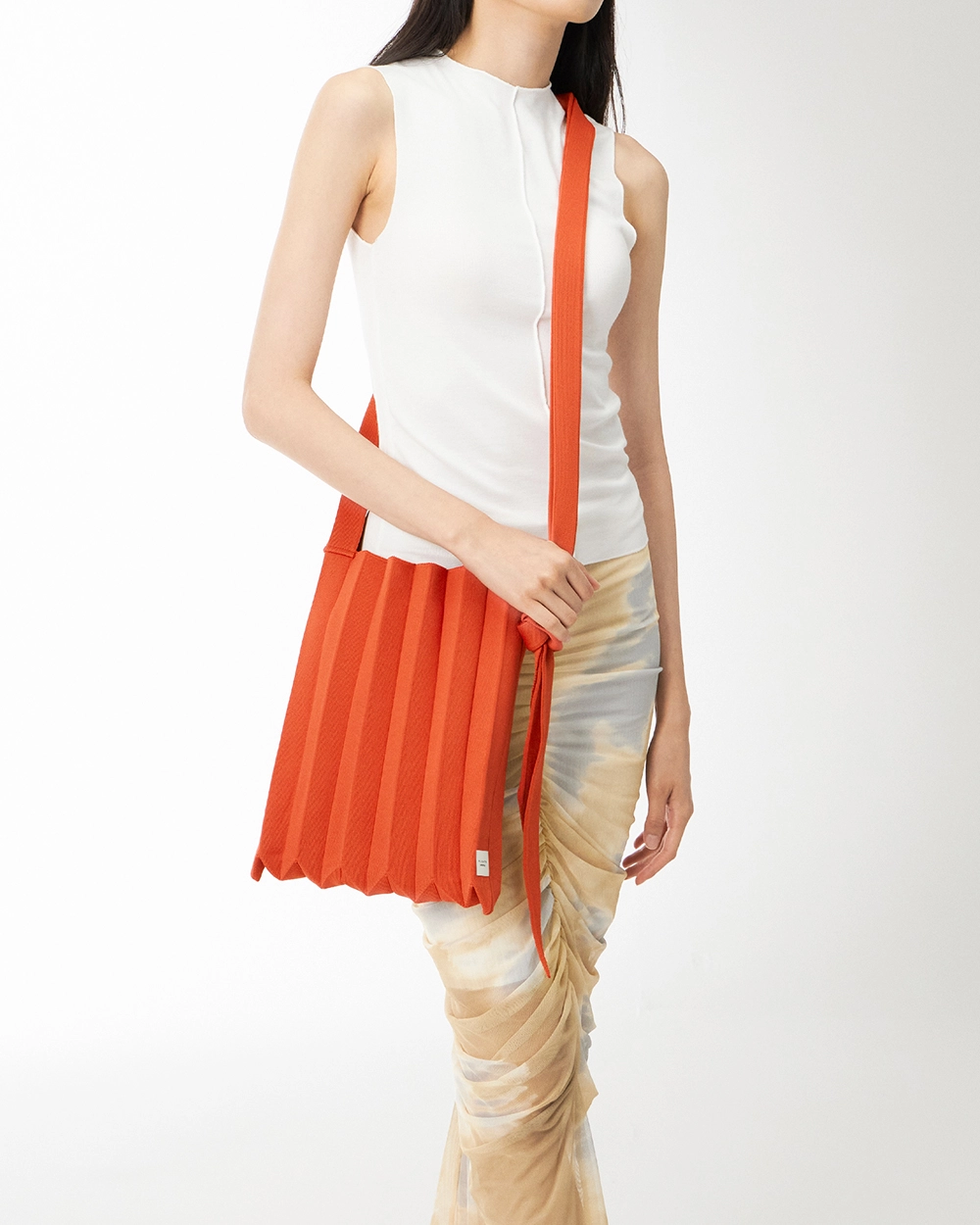 ★送料・関税込★PLEATS MAMA★KNIT PLEATS Grid Shoulder BAG New Cross Bag Orange : PLEATSMAMA: Sustainable Knit Pleats Bag