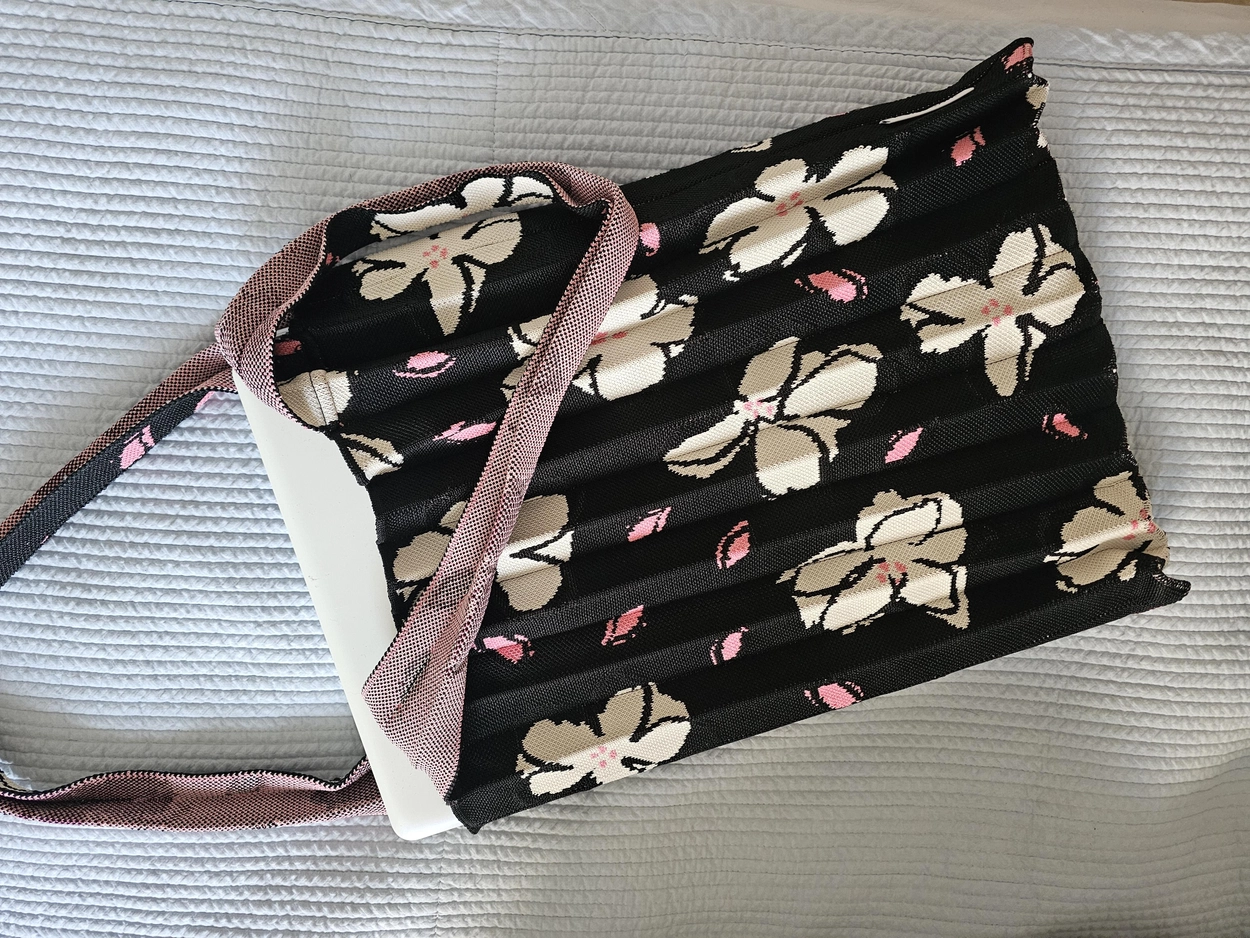 CHERRY BLOSSOM EDITION] Shoulder Bag Black(free reusable