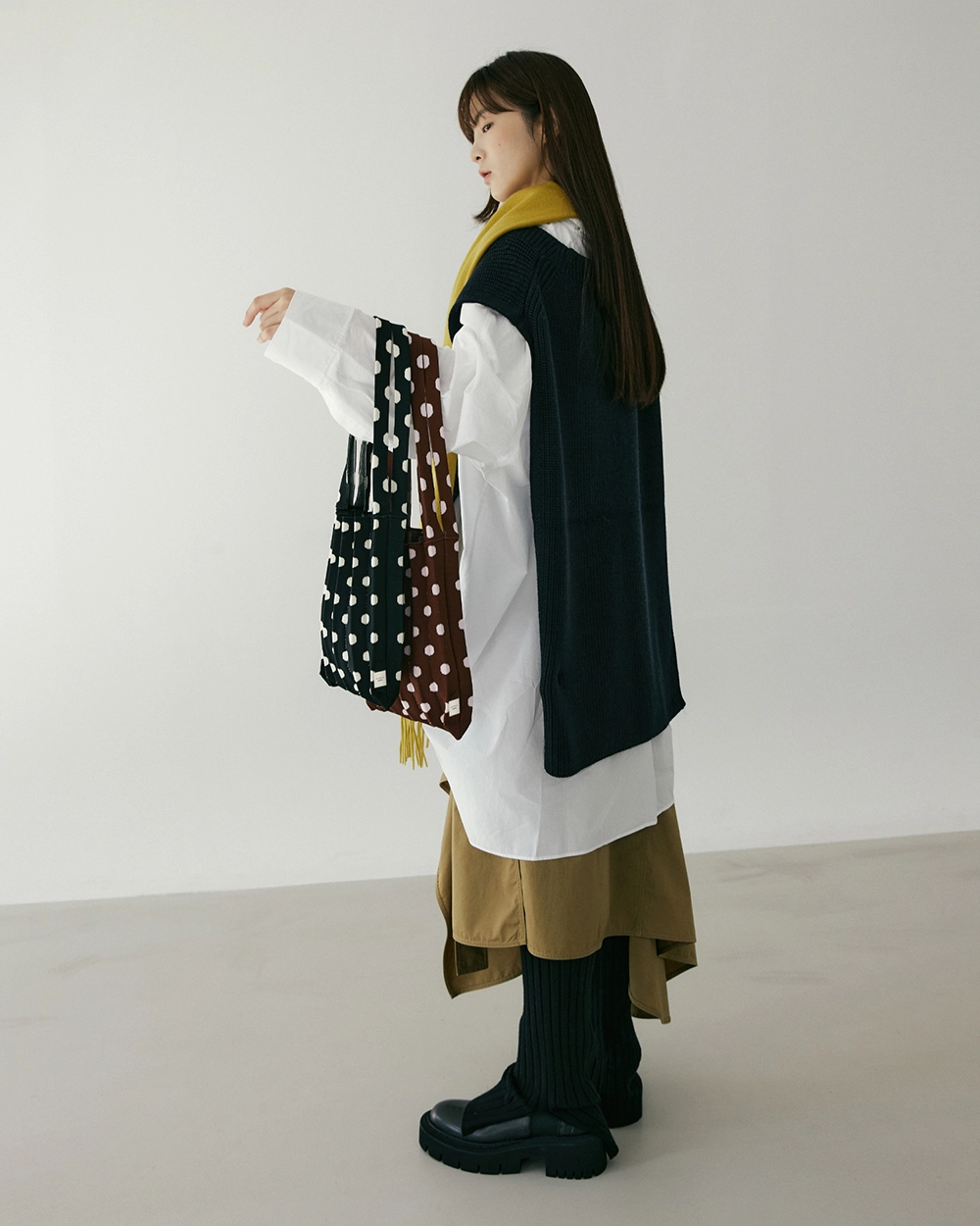 PLEATS MAMA 正規品関税込み MINI SHOULDER BAG WHITE DOT Mini Shoulder Bag White Dot : PLEATSMAMA: Sustainable Knit