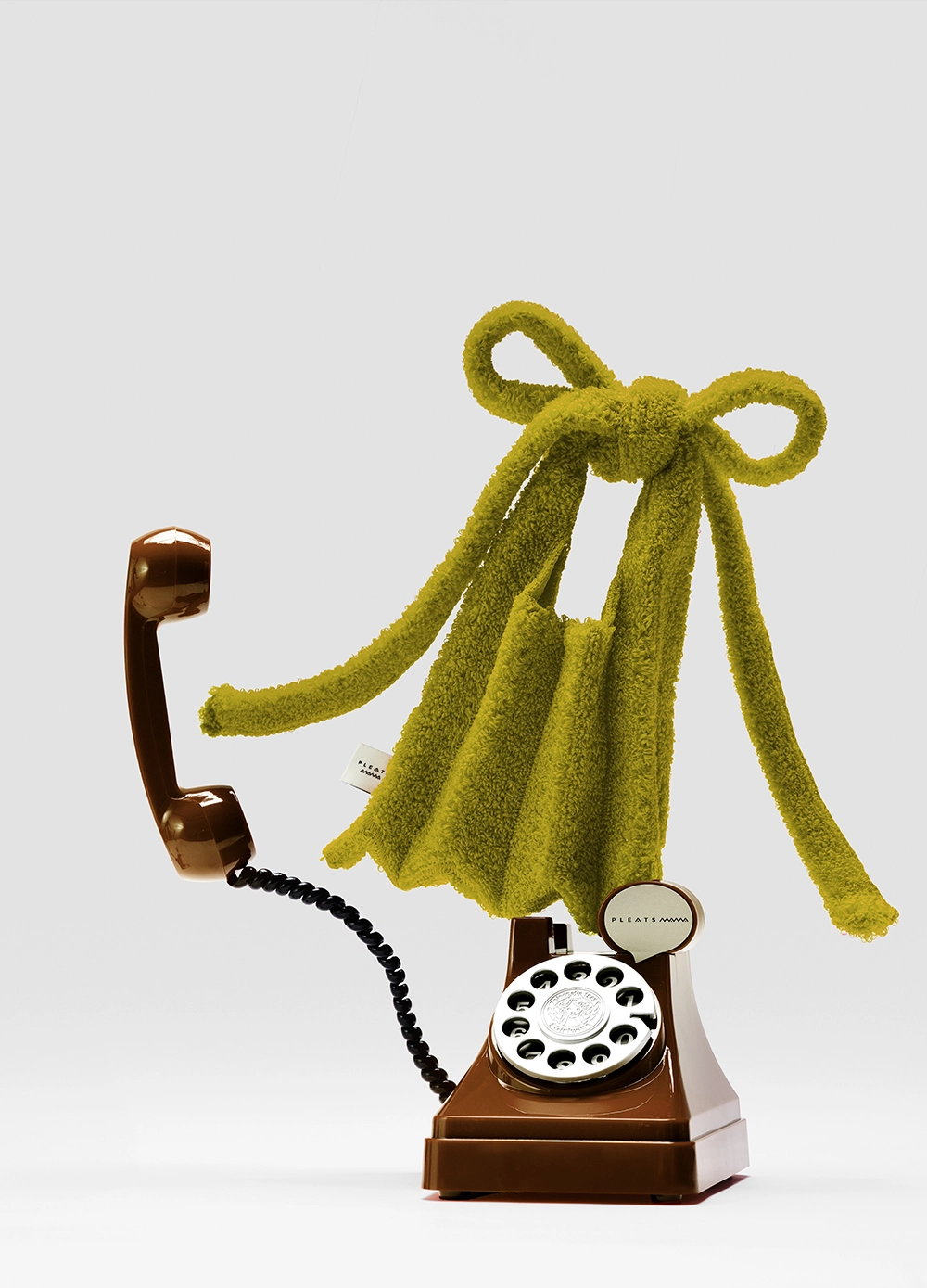 POODLE MICRO BAG OLIVE : PLEATSMAMA: Sustainable Knit Pleats Bag POODLE MICRO BAG OLIVE : PLEATSMAMA: Sustainable Knit Pleats Bag