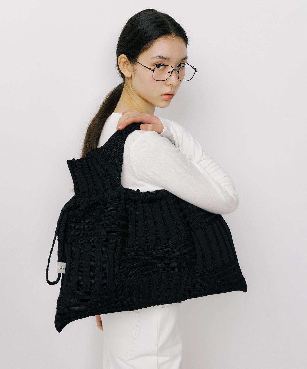 【PLEATSMAMA】Big Bow Bag☆韓国 新作☆バッグ☆送料込 PLEATSMAMA】☆韓国 人気☆BowBackpack (PLEATS MAMA/バック