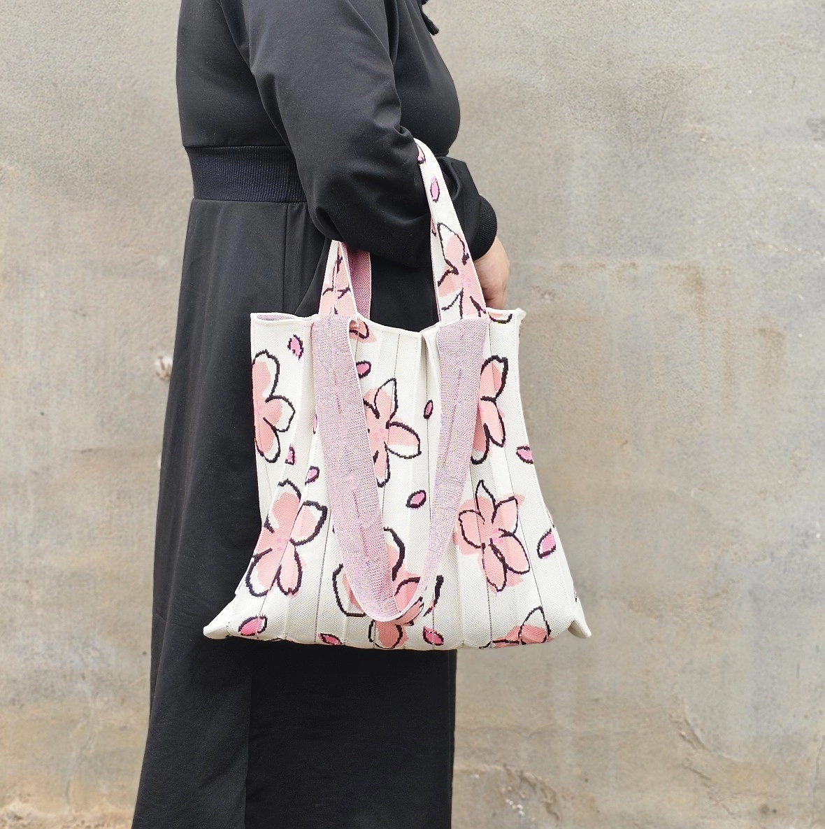 PLEATS MAMA 正規品関税込み [CHERRY BLOSSOM EDITION] 2WAY BAG CHERRY BLOSSOM EDITION] 2Way Shopper Bag Cream(free reusable