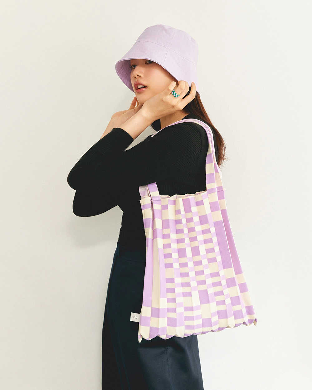 PLEATS MAMA 正規品関税込み SHOULDER BAG GRID PURPLE Shoulder Bag Grid Purple : PLEATSMAMA: Sustainable Knit