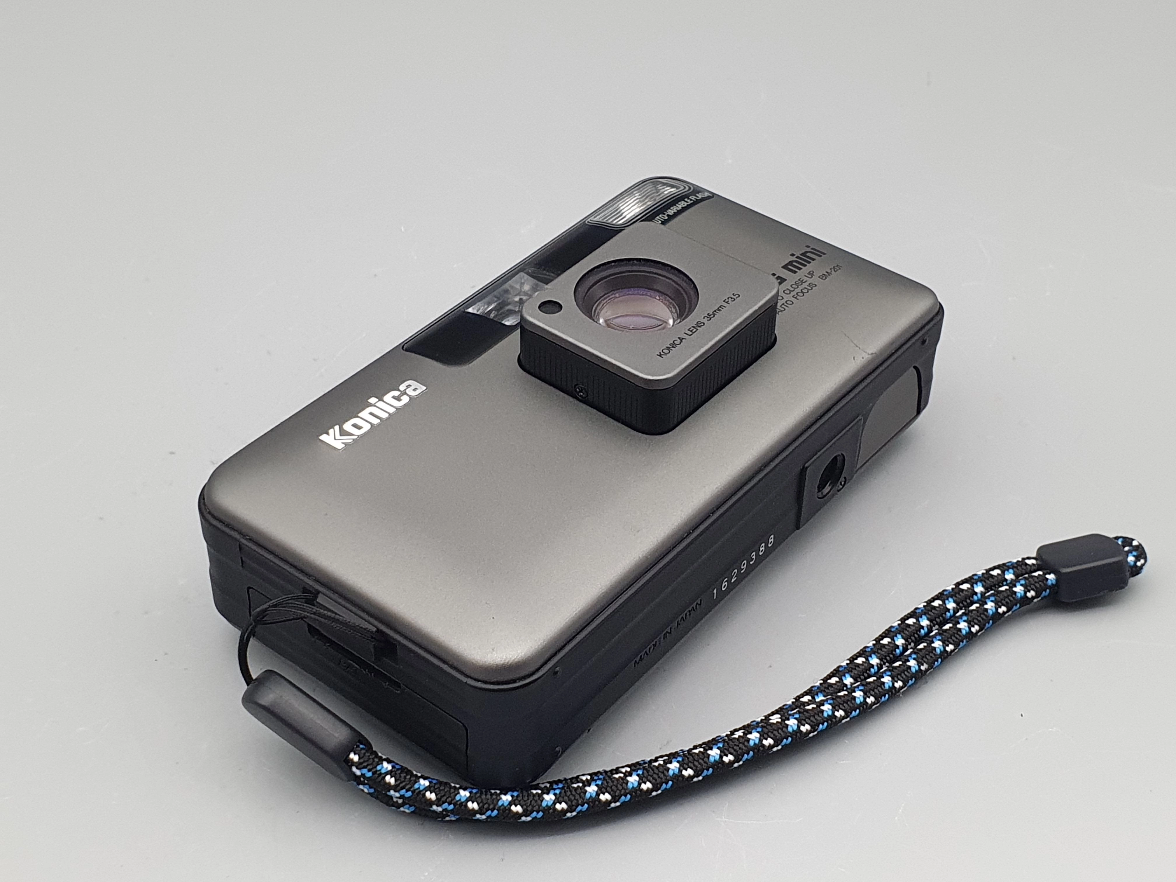 코니카 빅미니 BM-201 Konica Big mini 201 카리나 : 루트카메라 필카