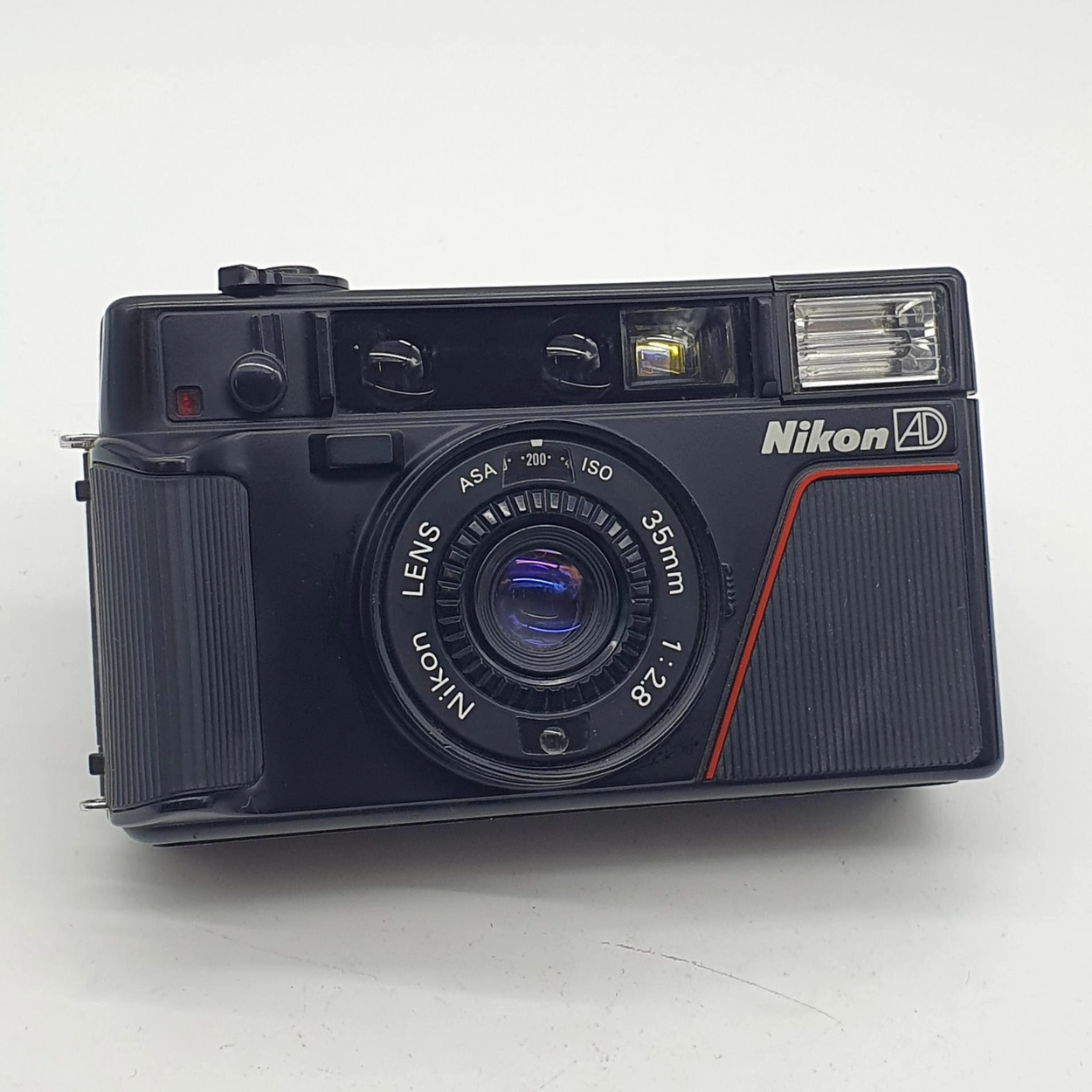 니콘 Nikon L35AF / L35AD 악동뮤지션 악뮤 수현 카메라 : 루트카메라