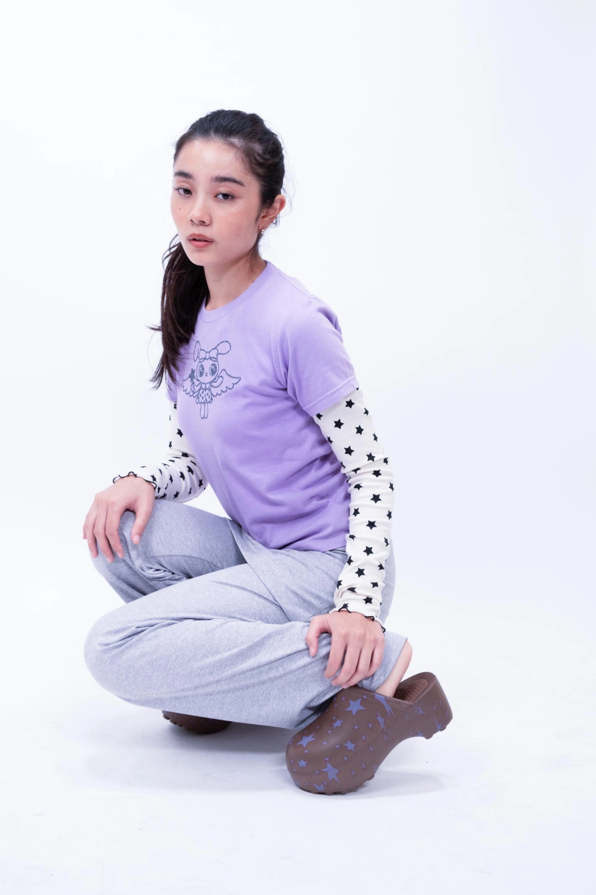 STRETCHING PLEATS PANTS GRAY : SHALOM