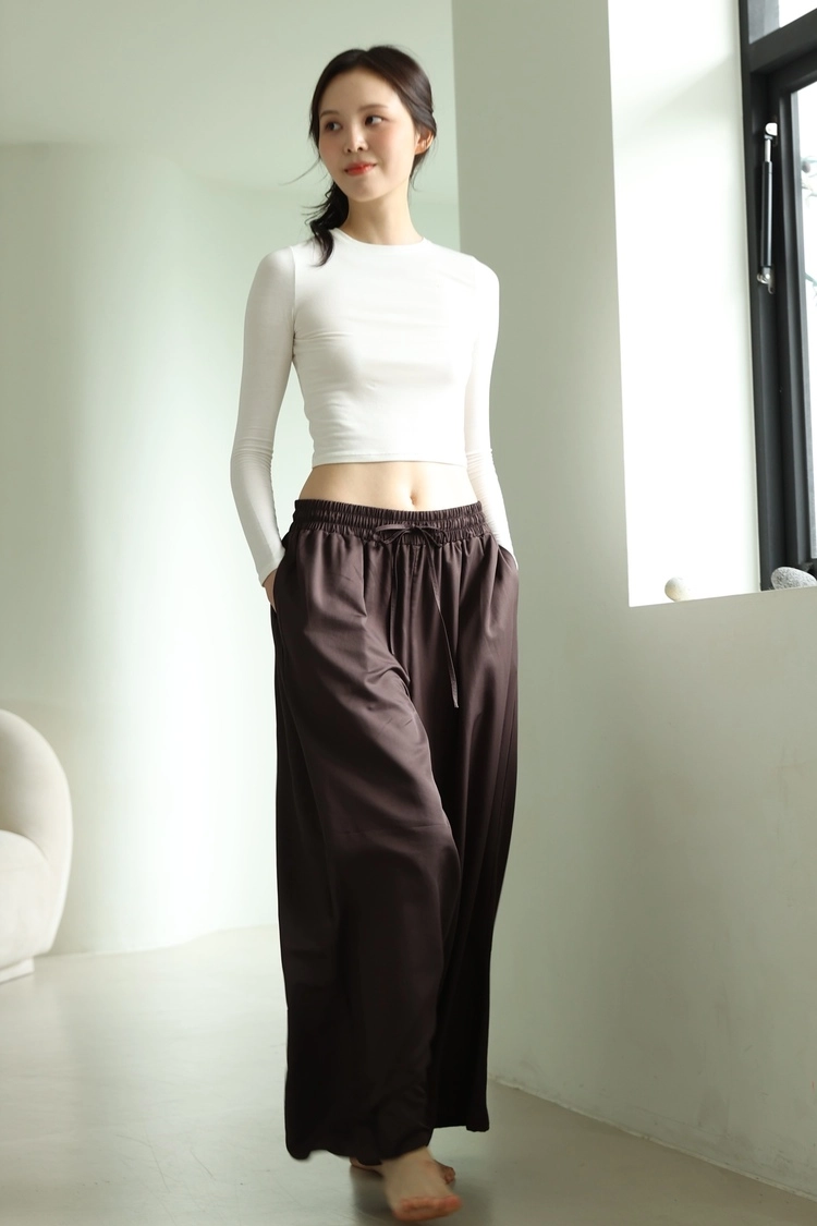 Ava Mini T (White)