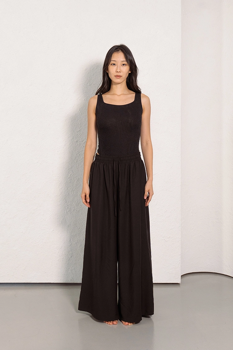 Relaxed Wide Pants (Black)
