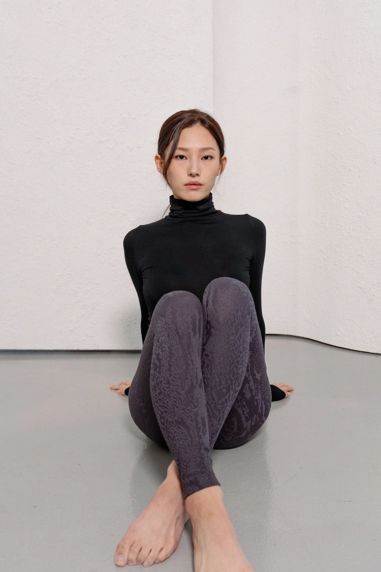 Waterfall Jacquard Leggings (Dark Grey)
