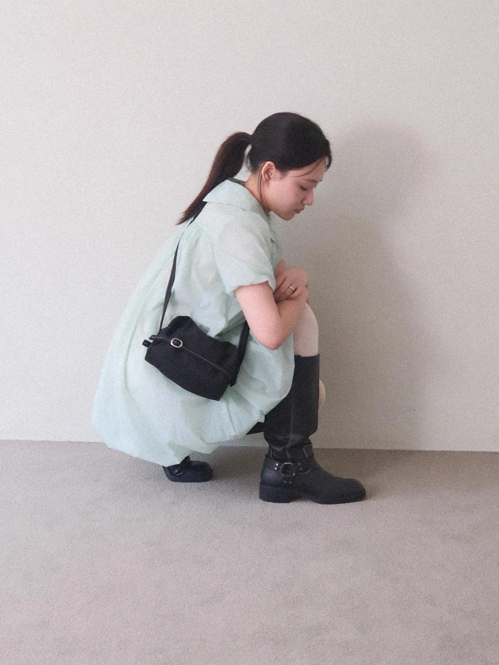 POTY MINI CROSS BAG / BLACK : 혜키