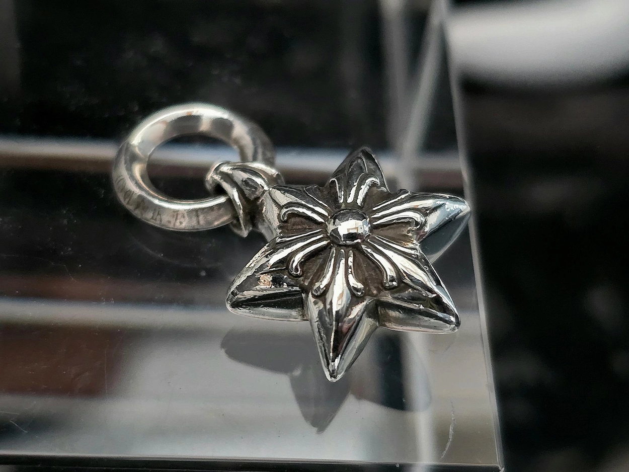 クロムハーツ スターチャーム お客様の声 クロムハーツ Chrome Hearts
