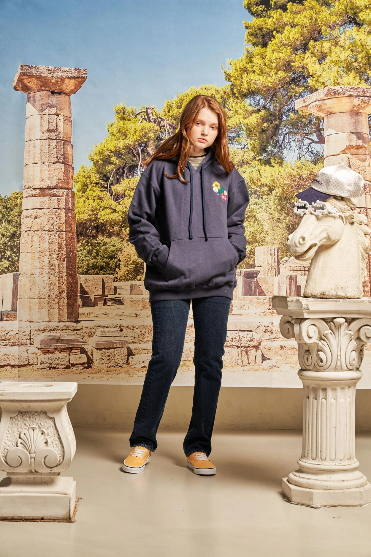 パーカー・フーディ IONSEOUL Four Flower Embroidery Hoodie IONSEOUL Four Flower Embroidery Hoodie (IONSEOUL/パーカー
