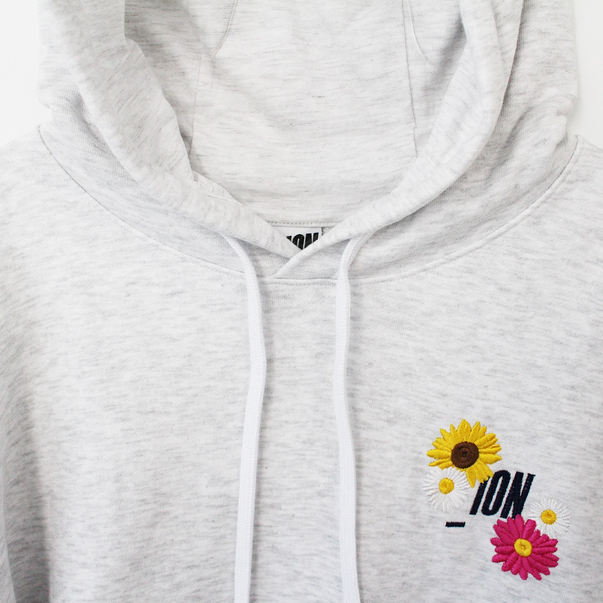 IONSEOUL Four Flower Embroidery Hoodie(Melange) : 아이온서울