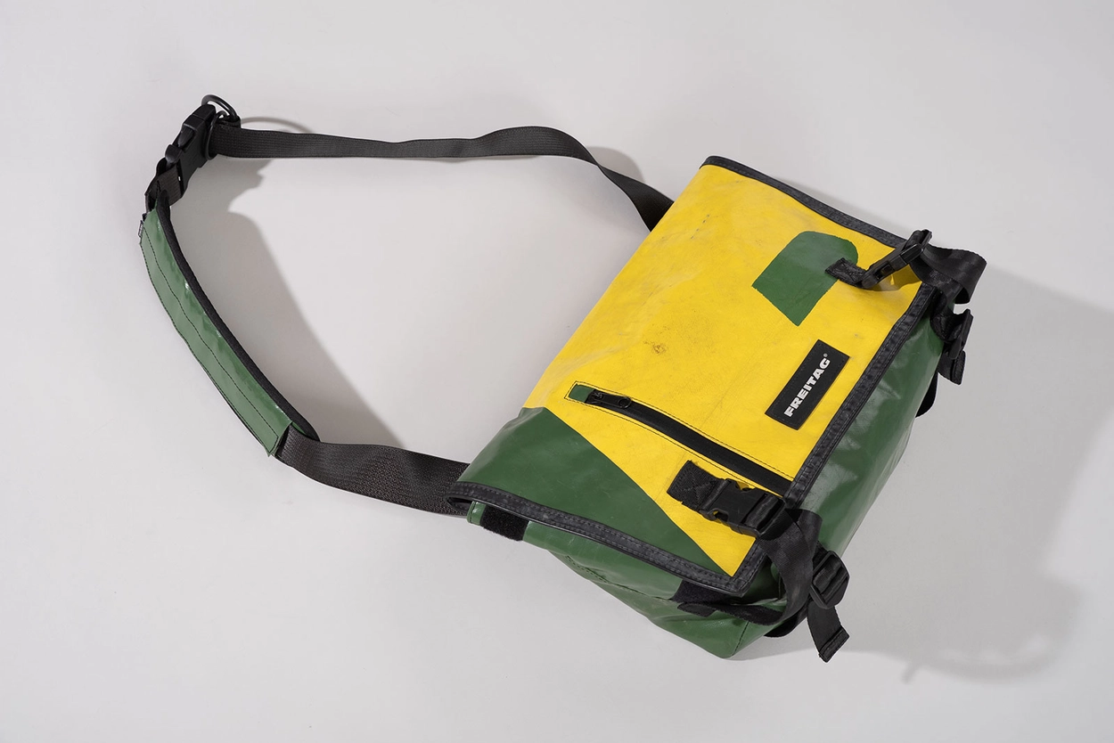 FREITAG F17 JOE : 월드피스 다이어트