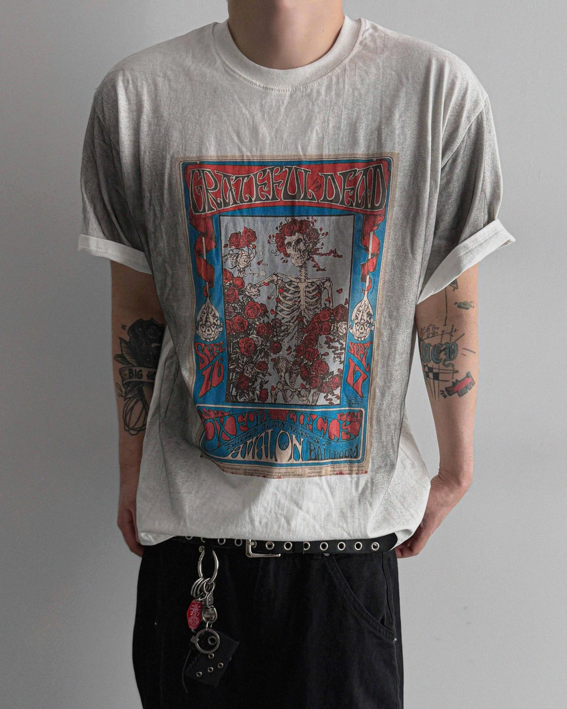 Skull dirty over half t