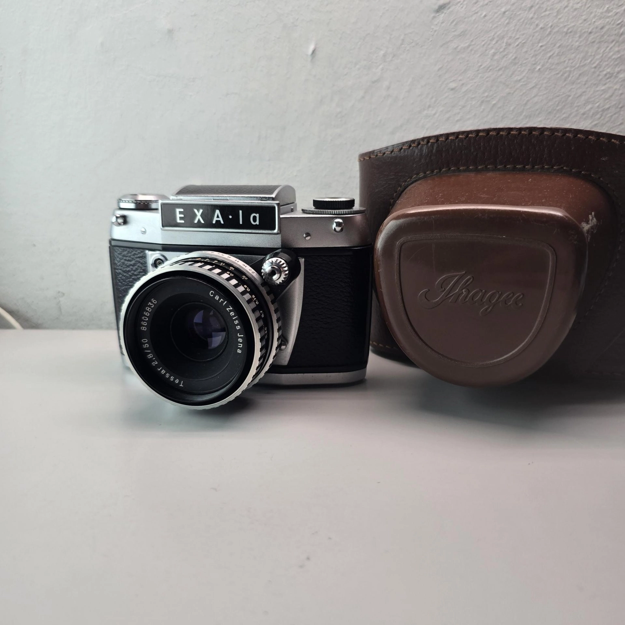 EXA 1A + Carl Zeiss Tessar 50mm f2.8 : 오브옉트
