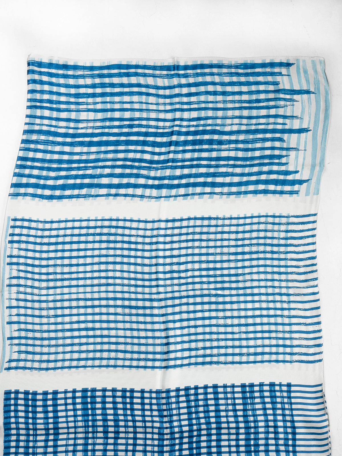 小物 Porter Classic - INDIGO PRINT SILK SCARF Printed Modal Linen Silk Scarf in Blue Cote D Azur – Leggiadro