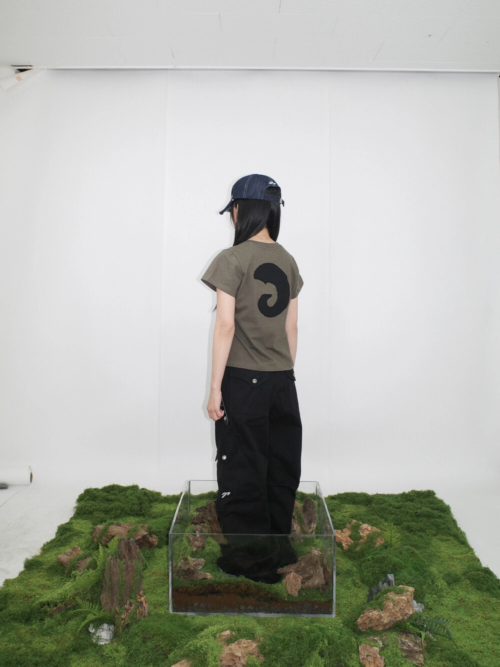 ★tansanmagnesium★ Horn Applique T-Shirt Khaki Women Horn Applique W Tee in KHAKI : famgstore 팸지스토어