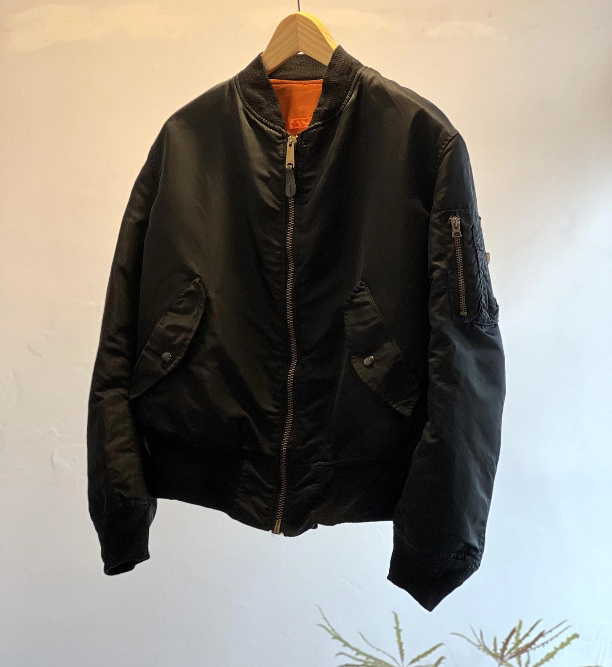 90s USA Alpha Industries MA-1 Flight Jacket : 커넥티드도어