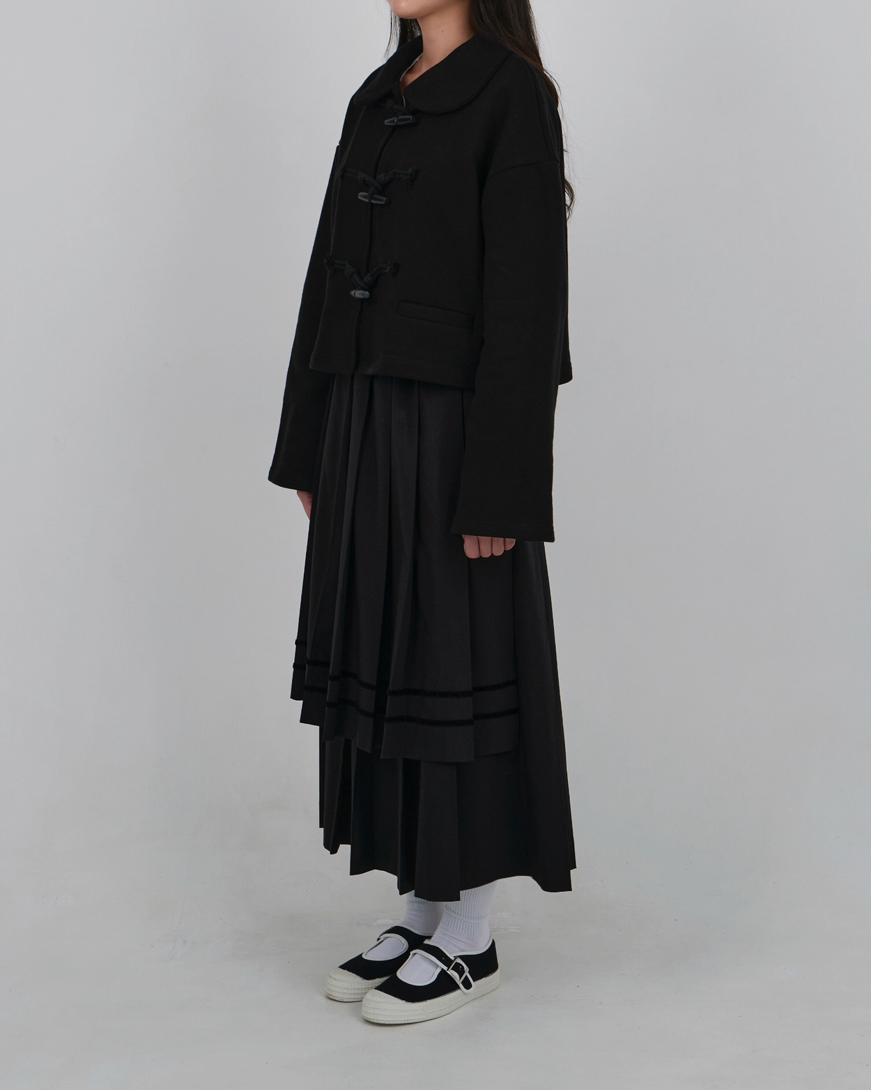 PETER PAN COLLAR TOGGLE JACKET_BLACK : LO AXUAL OFFICIAL WEB SITE