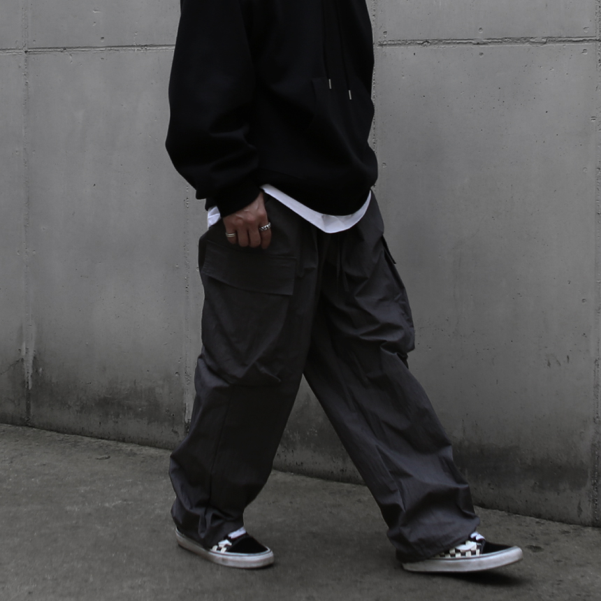 Wide string cargo pants : ACHRO-