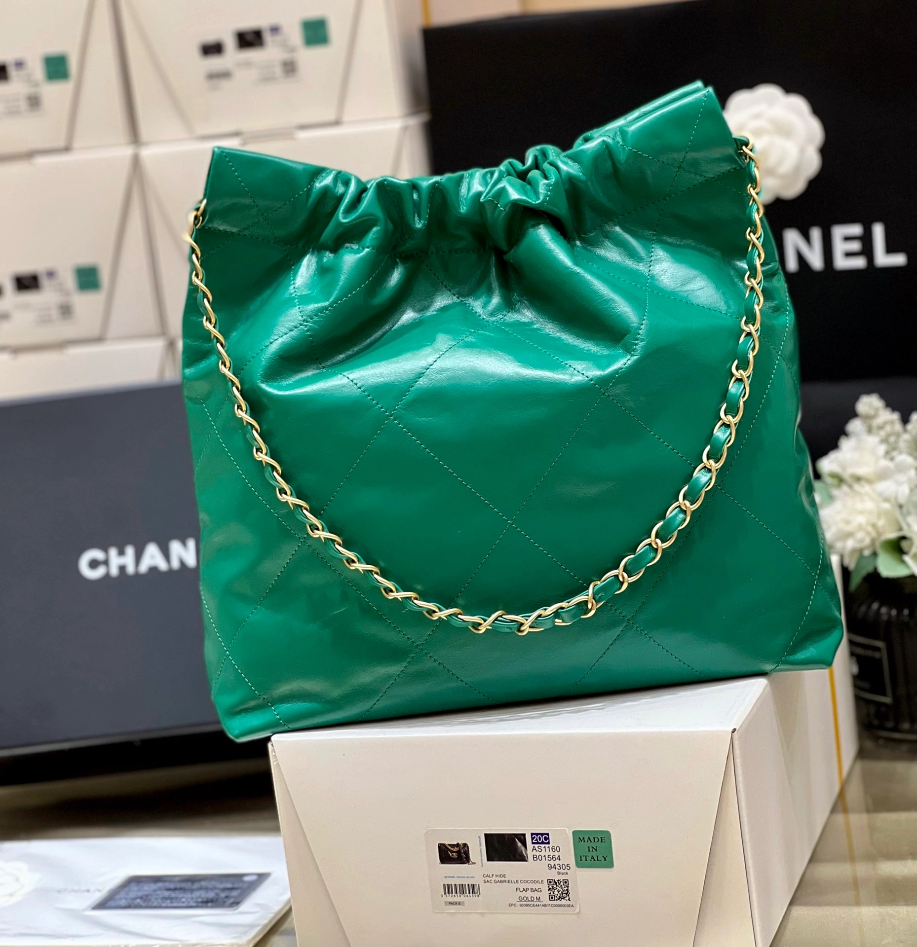 샤넬 22백 스몰 그린 골드