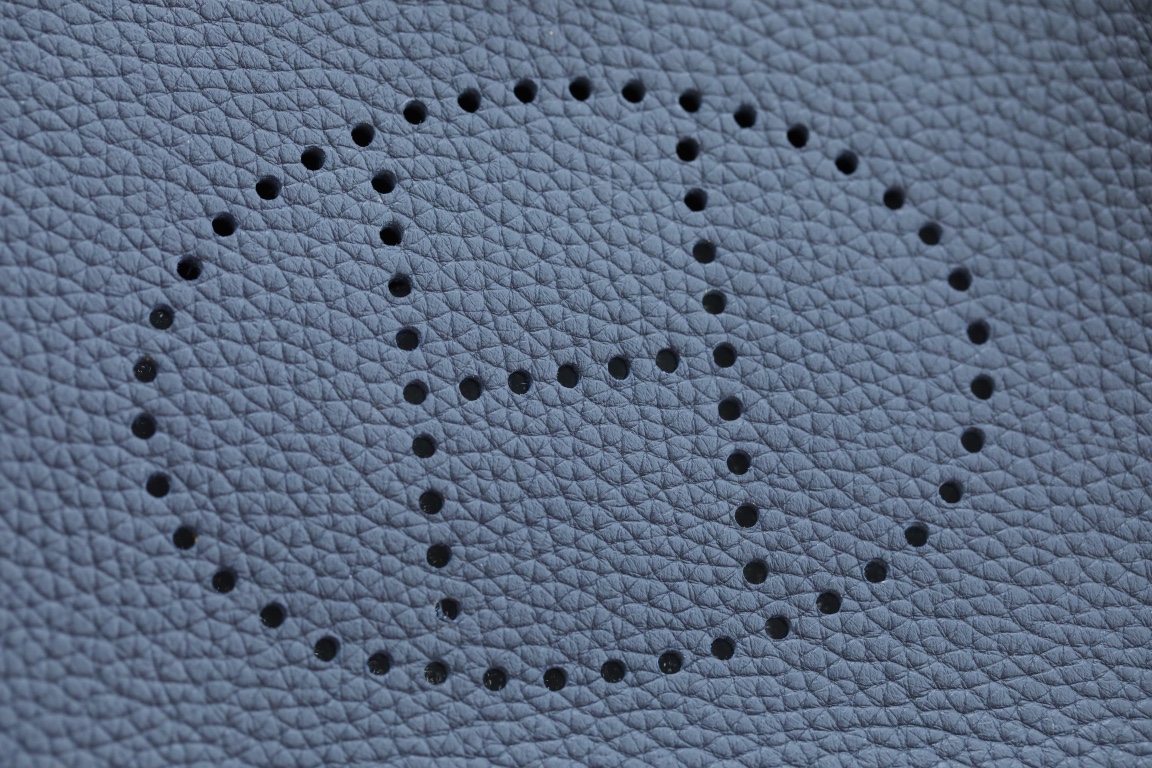 에르메스 에블린 TPM Bleu indigo (Clemence)