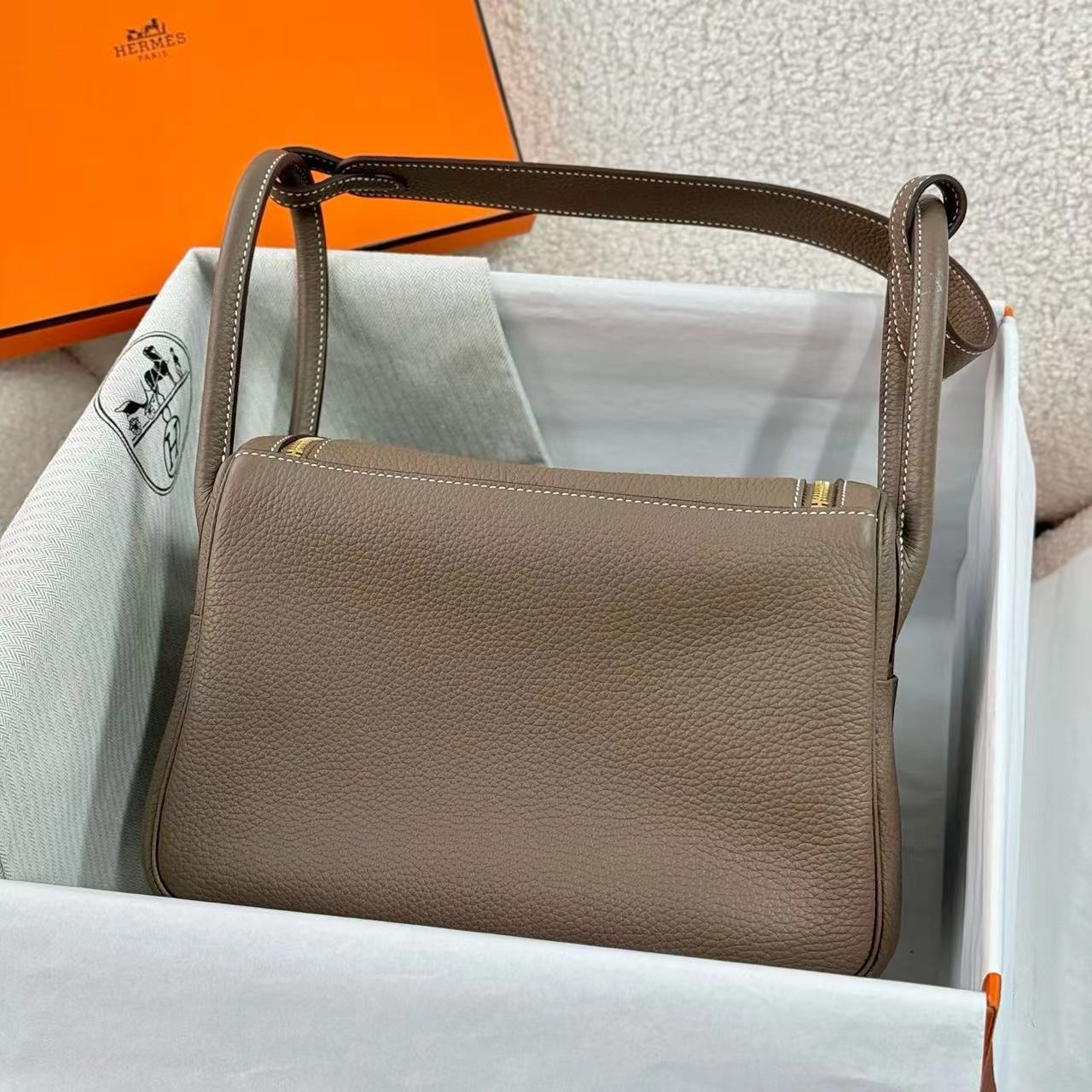 에르메스 린디 26 Etoupe (togo)