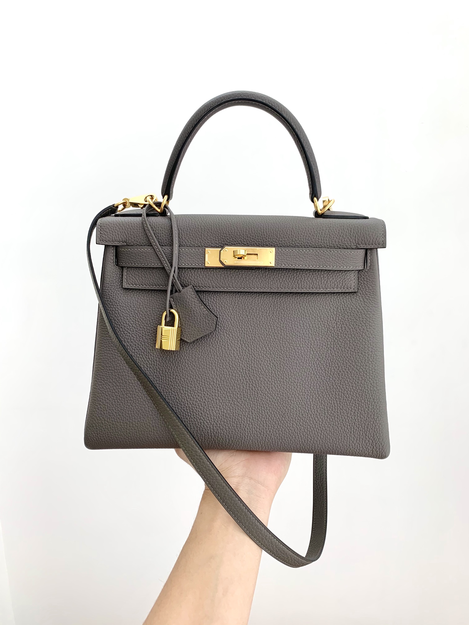 에르메스 켈리백 28 Gris etain (Togo)