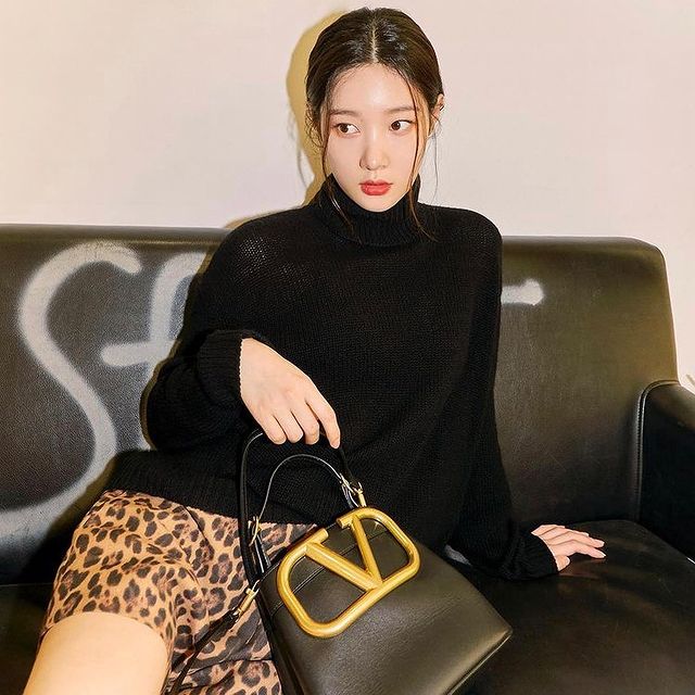 발렌티노 슈퍼비 버킷백 | 레플리카 사이트-엑스피어