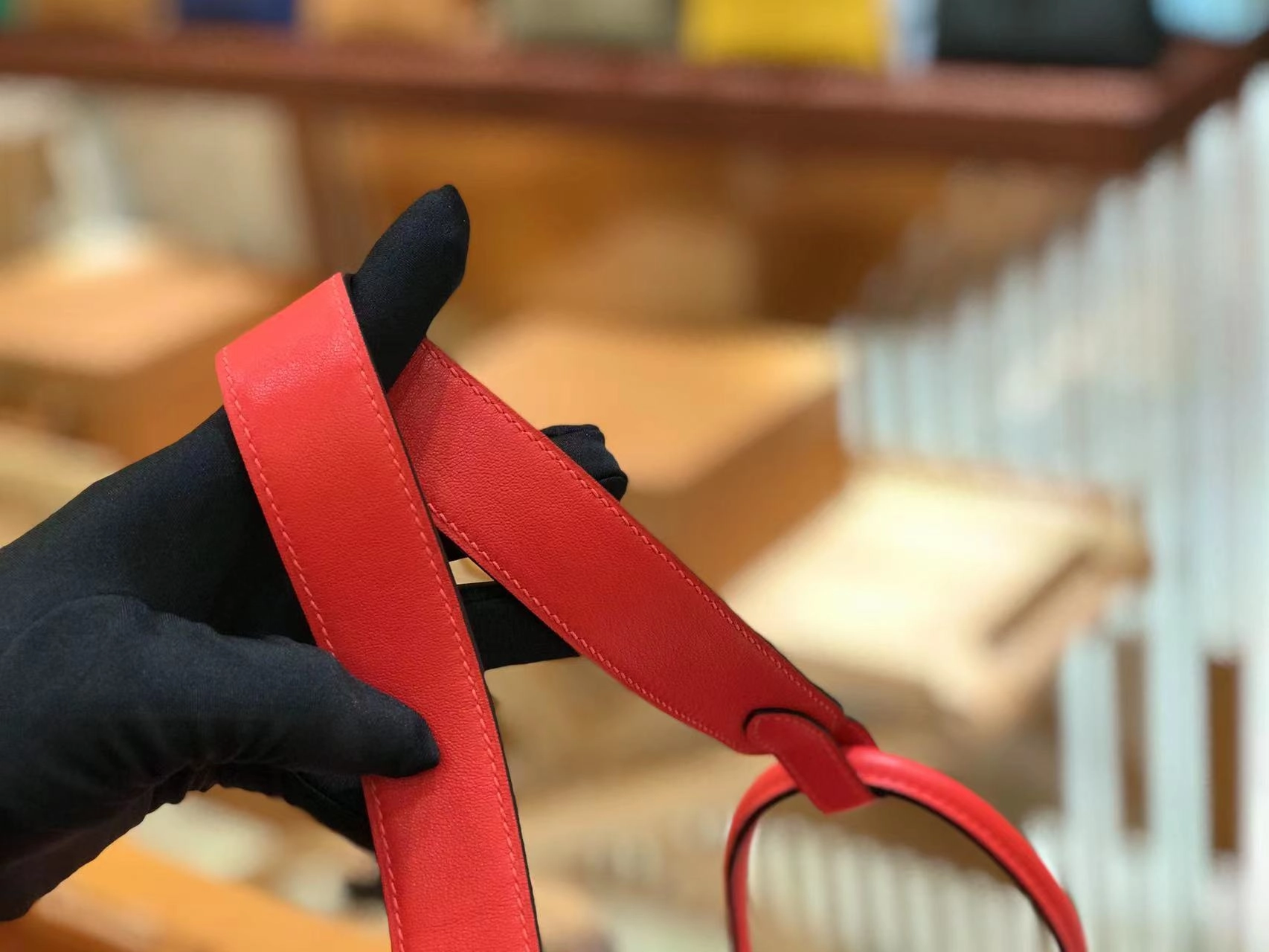 에르메스 린디 26 Rouge casaque (Swift)