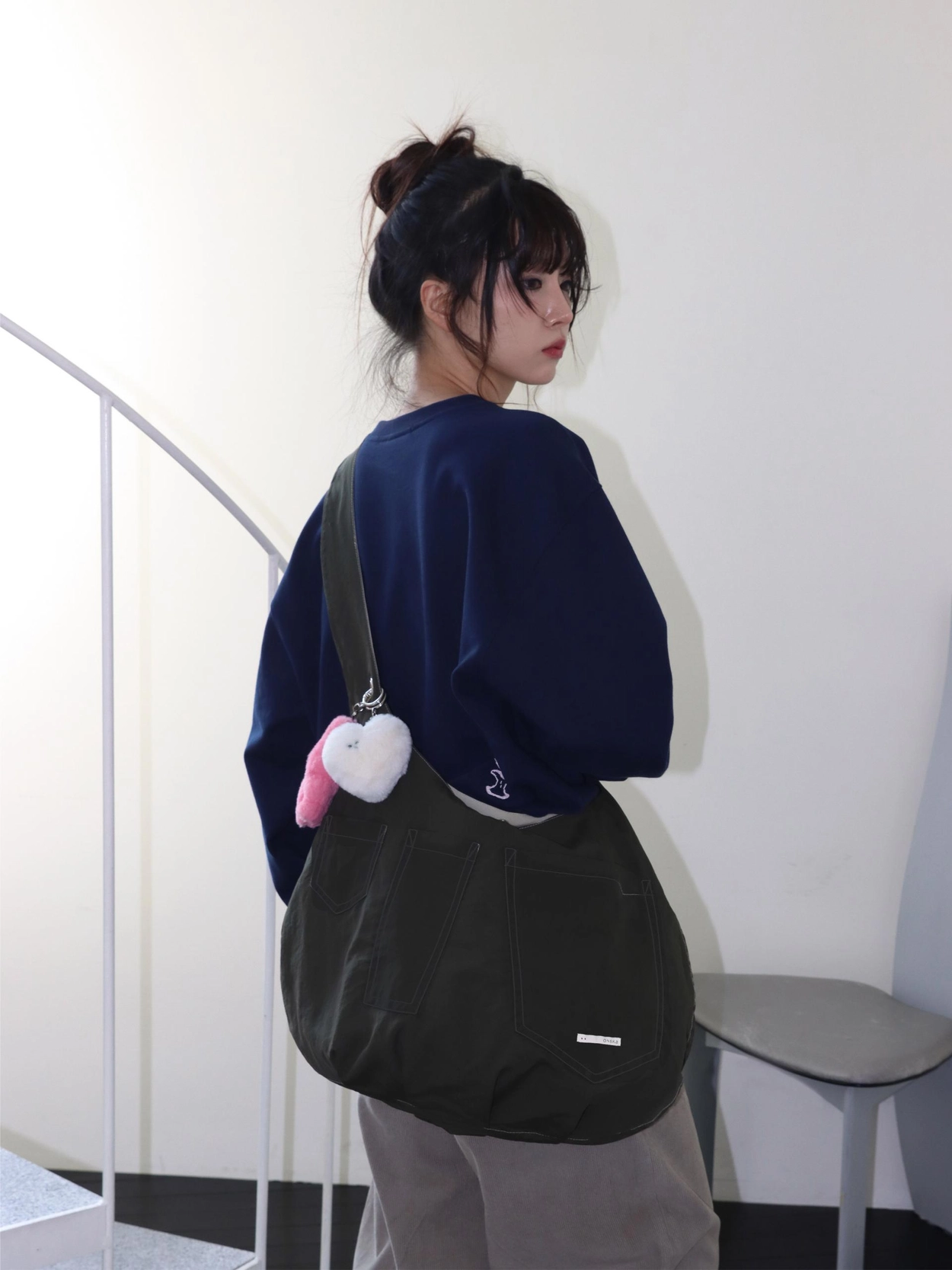 【ONSKA】韓国発！ REVERSIBLE POCKET BAG リバーシブル バッグ 5차] REVERSIBLE POCKET BAG (BEIGE & KHAKI) : ONSKA オンスカ