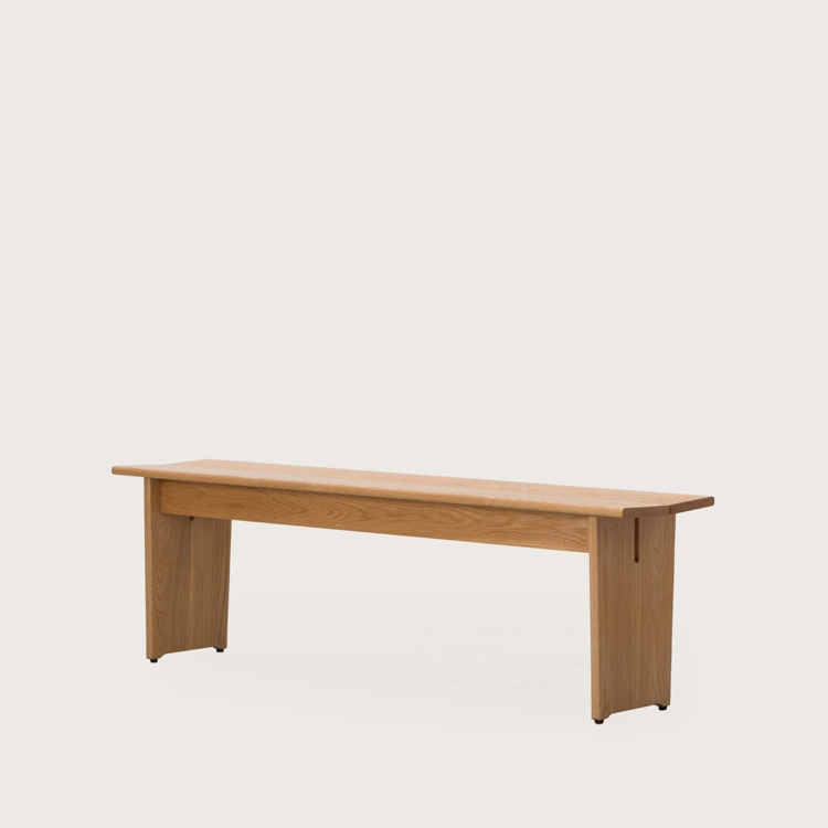 Bench 04
