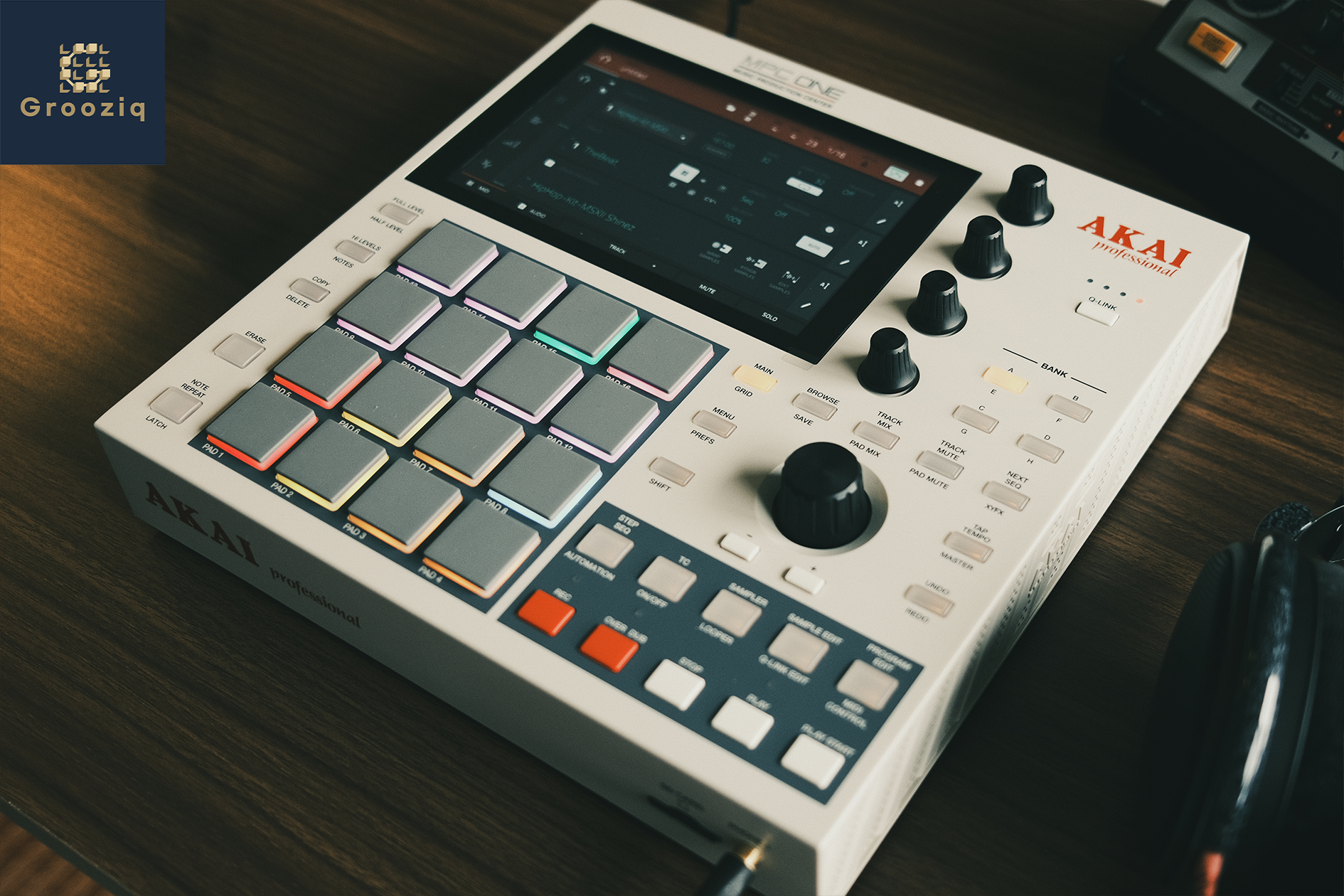 限定モデル】AKAI MPC ONE retro アカイ レトロ AKAI MPC ONE