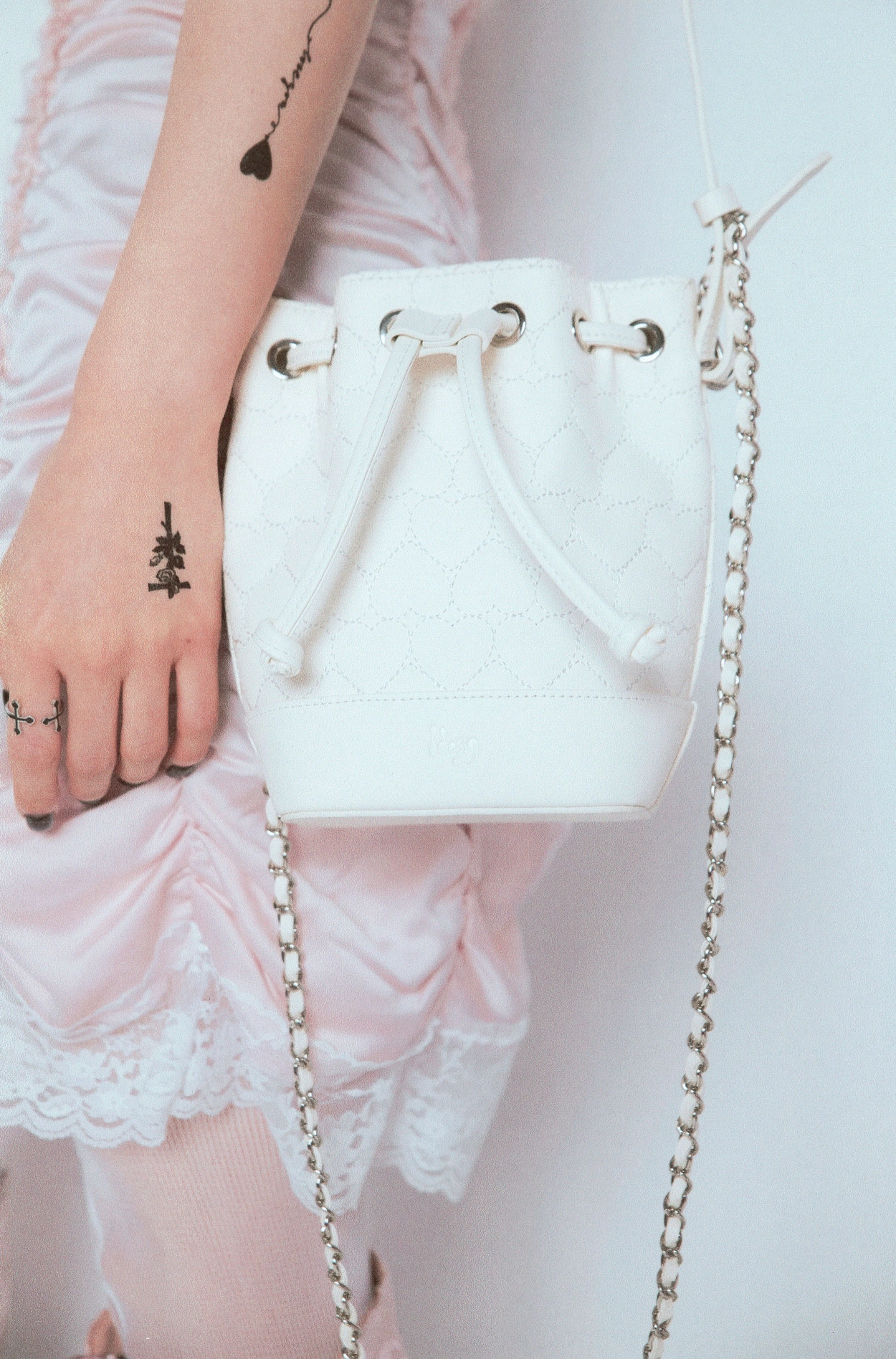 heart bucket bag : idang club